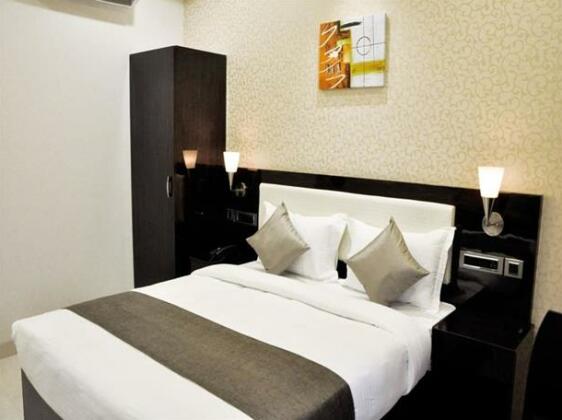 OYO 3136 Hotel Starlight Inn - Photo4