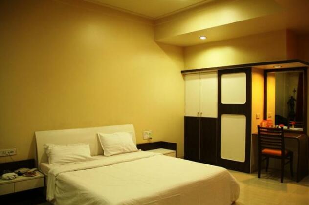 The Manor Hotel Aurangabad - Photo3