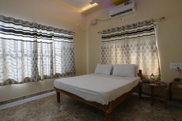 SPOT ON 37895 Jk Lodging - Photo4