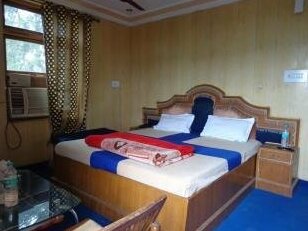 Neelam Hotel - Photo3