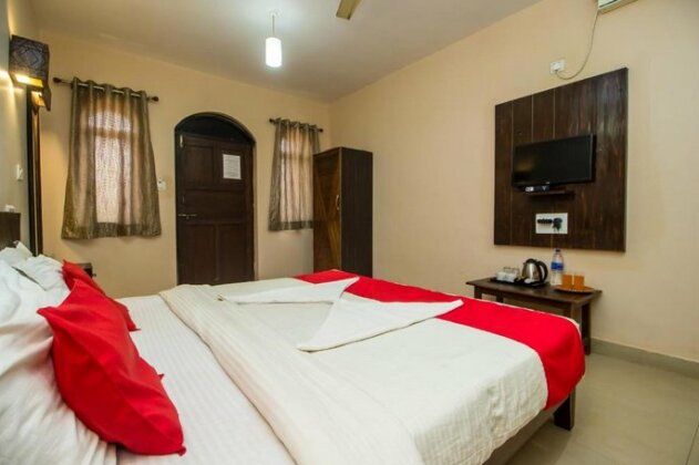 Baga Seaside Inn - Photo5