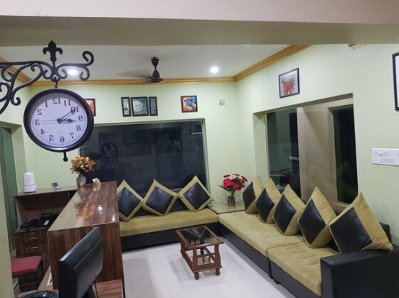 Krish Holiday Inn - Photo3