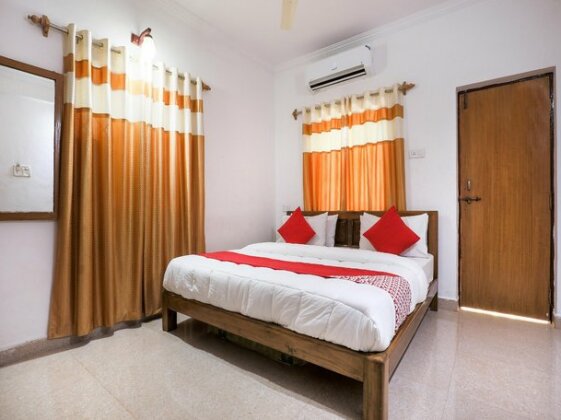 OYO 38418 Rosy Guest House - Photo3