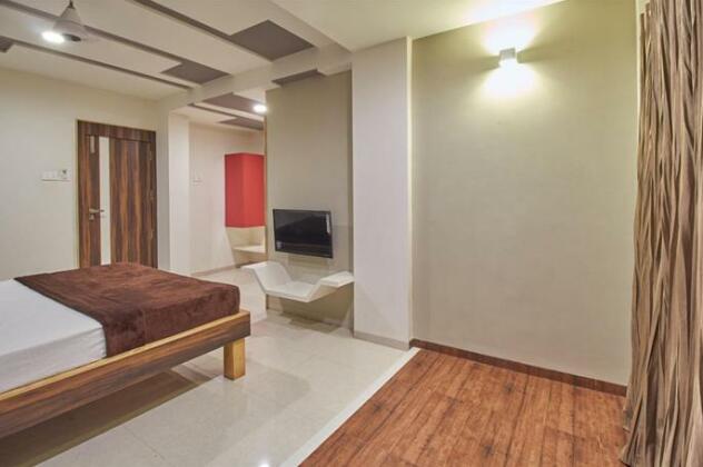 Hotel Anugraha Deluxe - Photo3