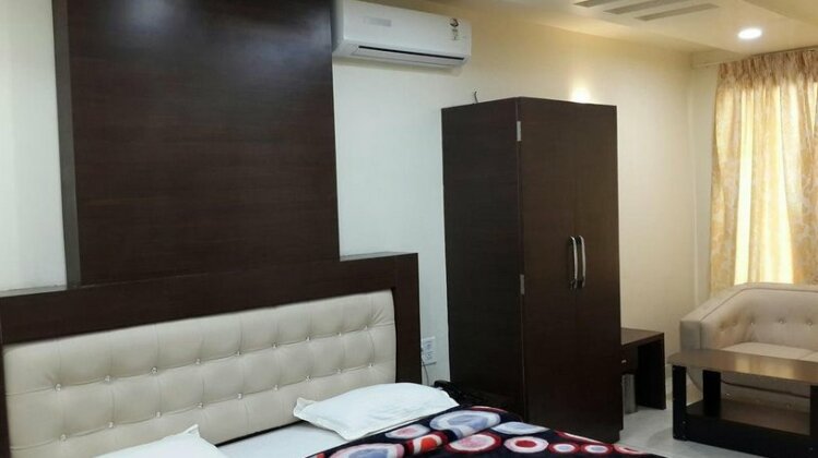 Hotel Gulmohar Inn - Photo3