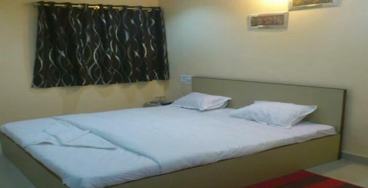 Hotel Vaidya Regency - Photo3