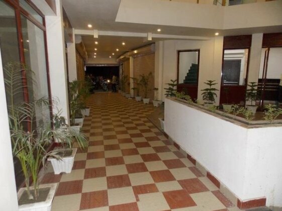 Nutan Hotel - Photo2