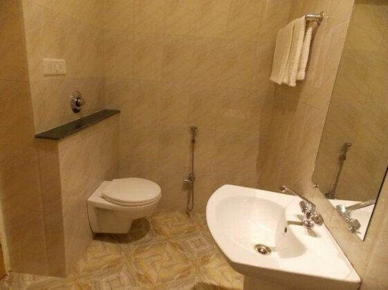 Nutan Hotel - Photo4