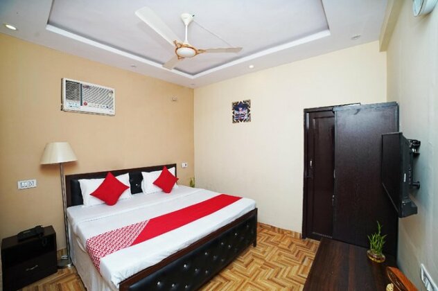 OYO 41972 Hotel City Center Banbasa - Photo2
