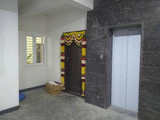 Adhoksh Courtyard - Photo5