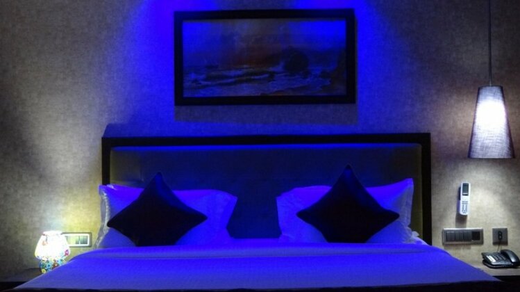 Arna Hotel - Photo4