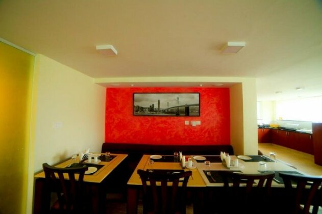 Breeze Suites - Photo4