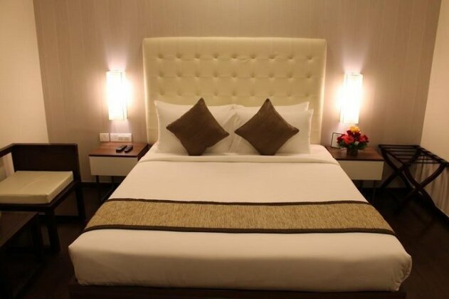 Crest Hotel Bangalore - Photo3