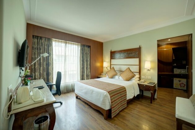 Goldfinch Hotel Bangalore - Photo2
