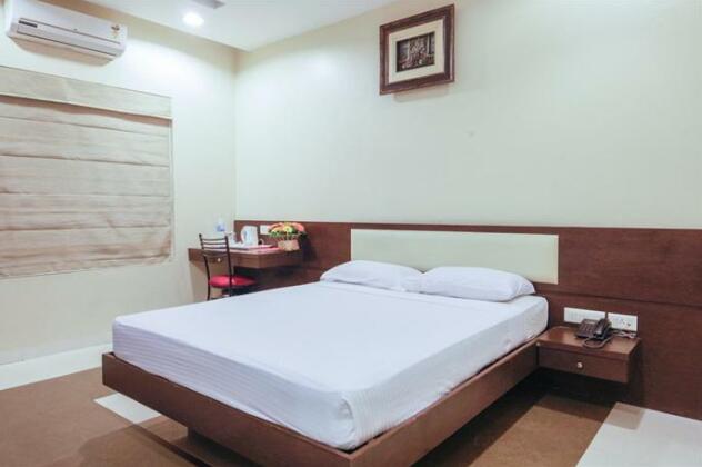 Grand Continent Hotel - Photo2