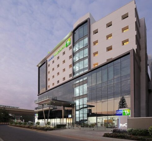 Holiday Inn Express Bengaluru Yeshwantpur - Photo2
