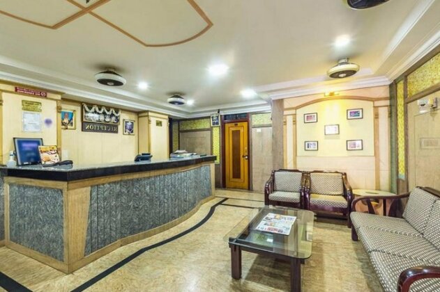 Hotel Anand Regency - Photo2