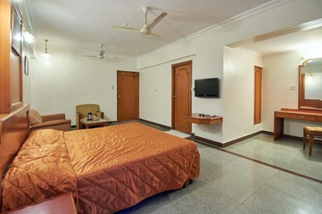 Hotel Chalukya - Photo2