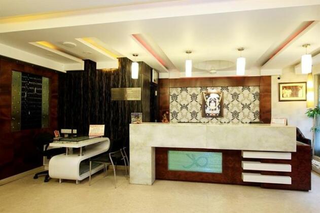 Hotel Kanthi Comforts - Photo2