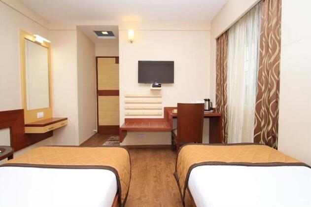 Hotel Kanthi Comforts - Photo3