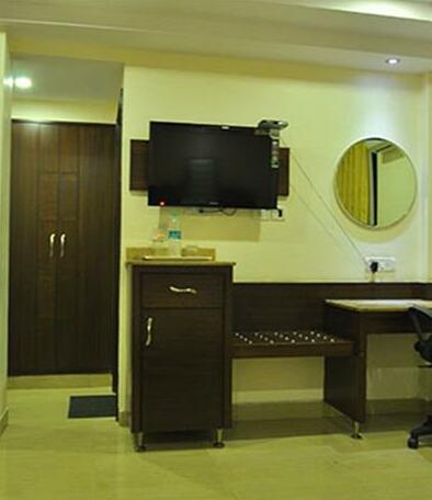 Hotel Premier Comforts - Photo5