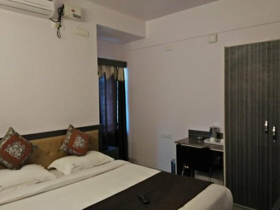Hotel Udupi Inn - Photo2