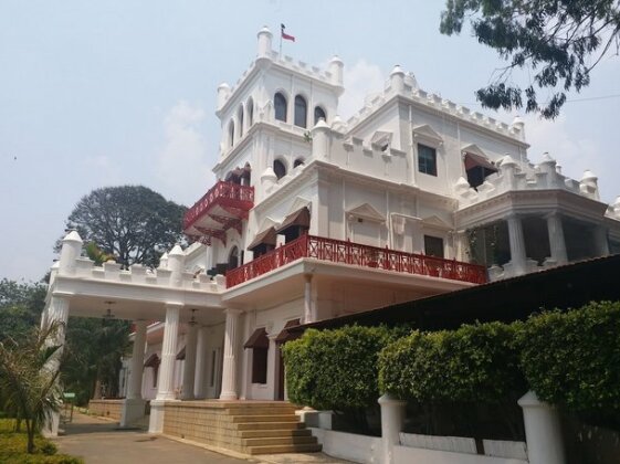 Jayamahal Palace Hotel - Photo2