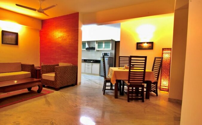 Maple Suites Serviced Apartments - Photo2