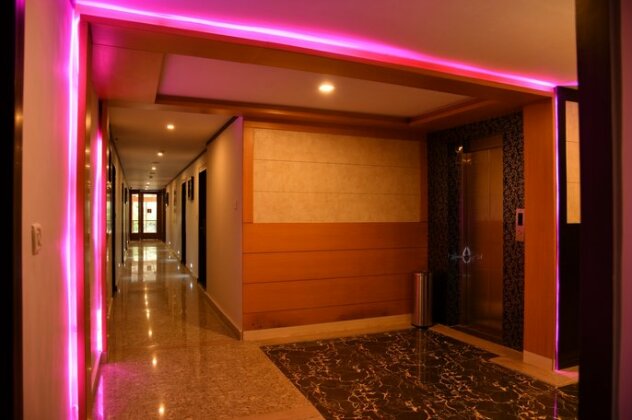 Mastiff Hotel Bangalore - Photo4