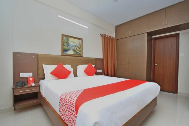 OYO 10379 Hotel Varcity Sapphire - Photo2