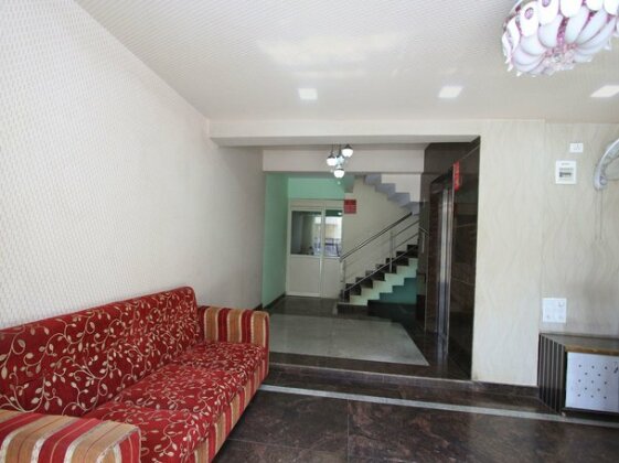 OYO 763 Donatella Suites - Photo5
