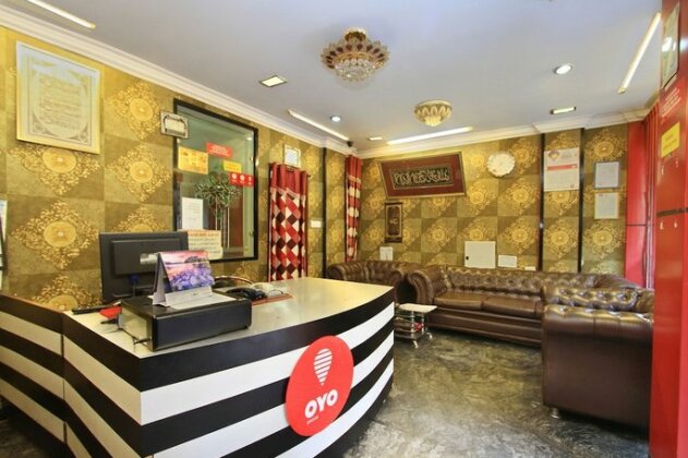 OYO 7728 Hotel Nayaab Comforts - Photo2