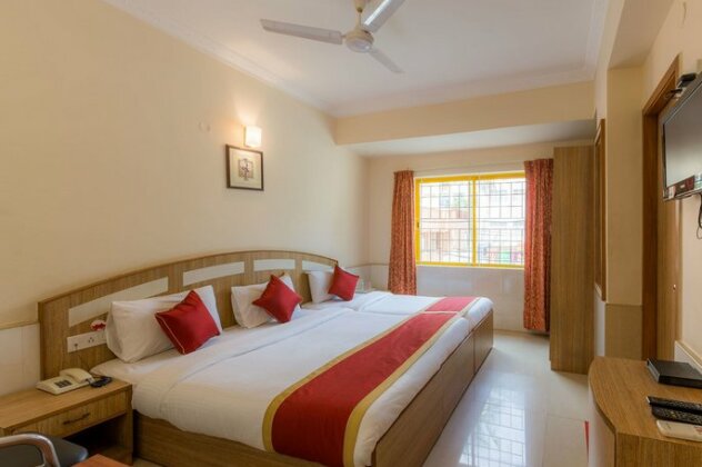 OYO 9633 Hotel Srinidhi Residency - Photo5