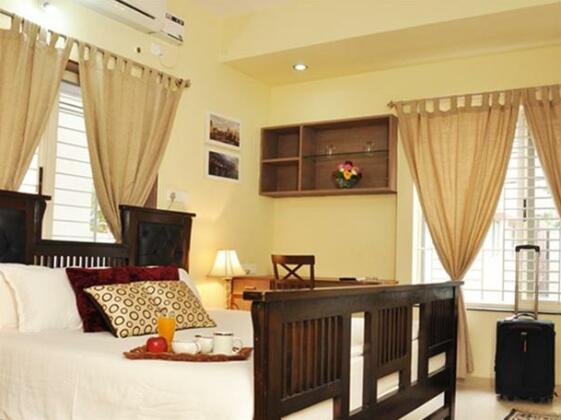 Premium Serviced Apartments - Photo4