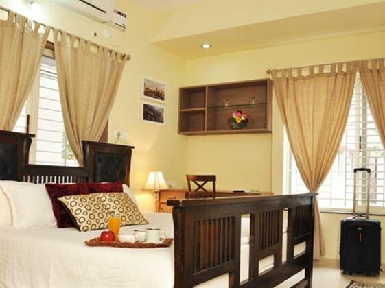 Premium Serviced Apartments - Photo4