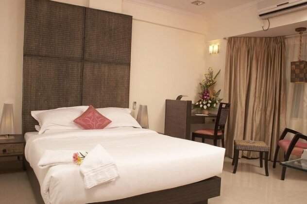 Shilton Royale - Photo3