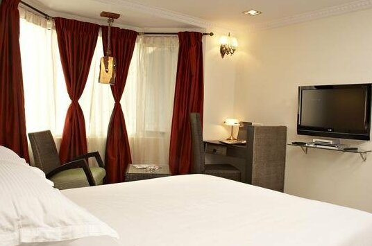 Shilton Royale - Photo4
