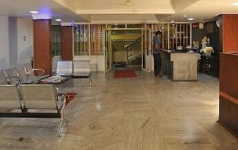 Soundarya Hotel - Photo2