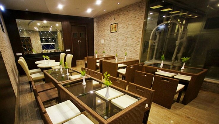 Collection O Sri Sai Ram Suites Hotel Bangalore - Reviews, Photos & Offer