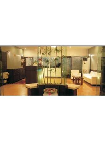 Vista Rooms at Tagore Circle - Photo4