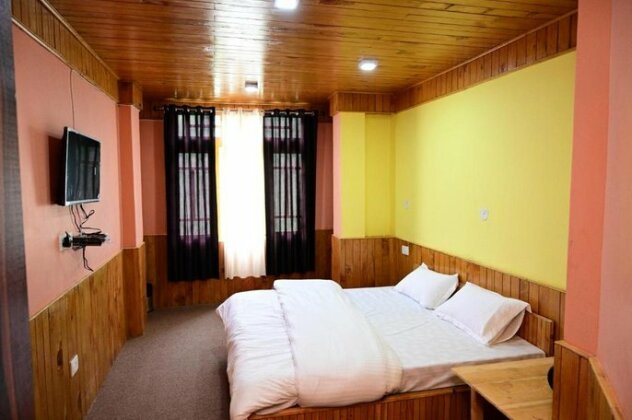 Hotel De Luxe Banjar - Photo2