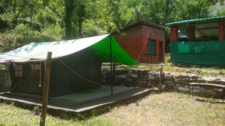 Trthan Cliff Camps - Photo3