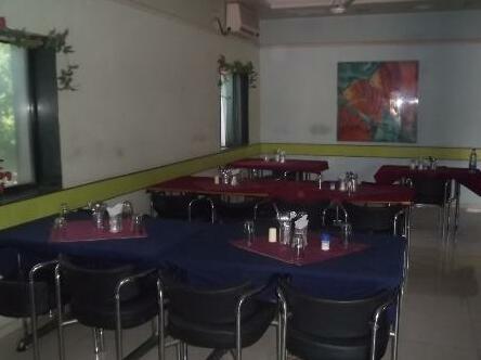 Hotel Maharaja Inn Pune - Photo2