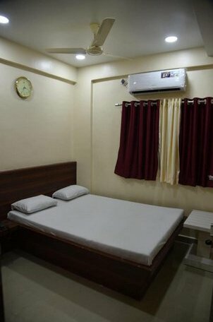 Yashraj lodge - Photo3