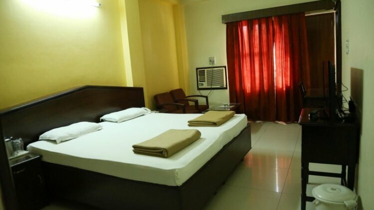 Avadh Hotel & Banquets - Photo2