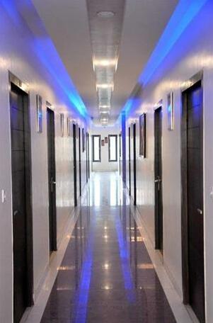Hotel J M Vistaraa - Photo3