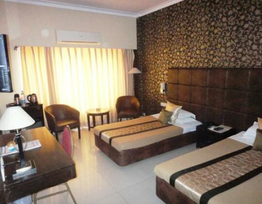 Hotel Swarn Towers - Photo3