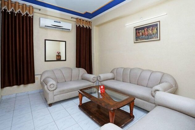 OYO 10444 Vasundhra INN - Photo4