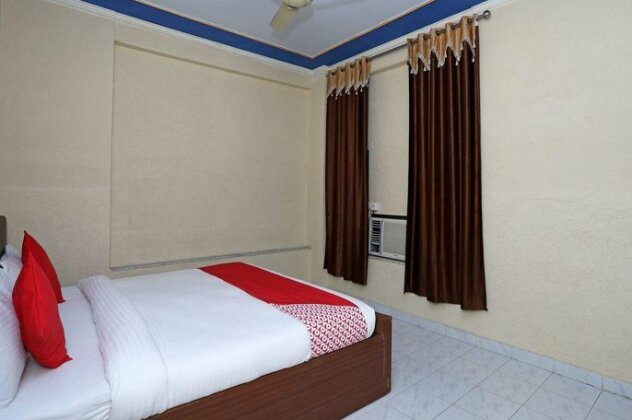 OYO 10444 Vasundhra INN - Photo5