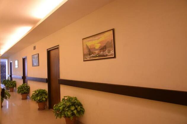 OYO 8620 Sparsh Hotels and Resorts - Photo2